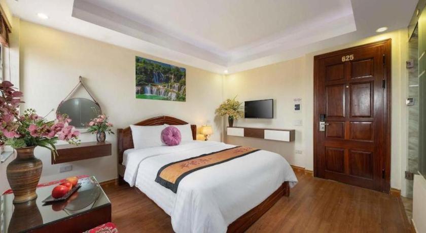 Viet Village Hotel Hanoi Exterior photo